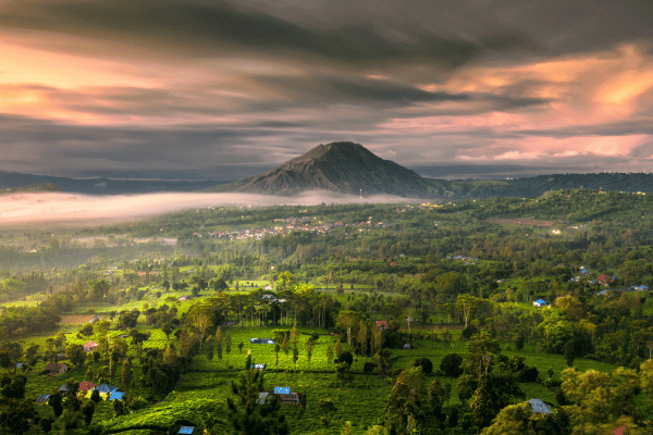 Paysage du Mont Batur volcan à Bali