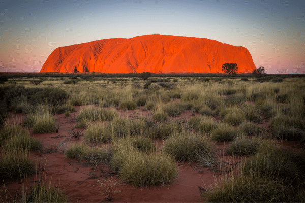 Outback, Uluru au coucher du soleil
