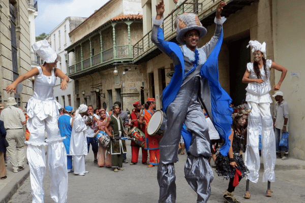 Organisatrice voyage Cuba - carnaval à La Havane