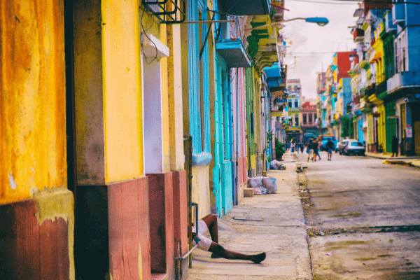 Rues colorées à Cuba