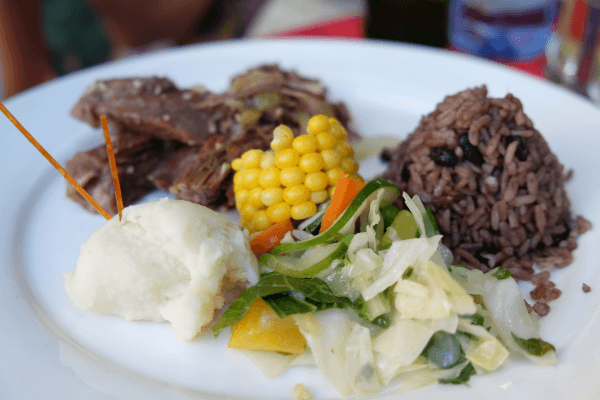 plat-traditionnel-cuba plat-traditionnel-cuba